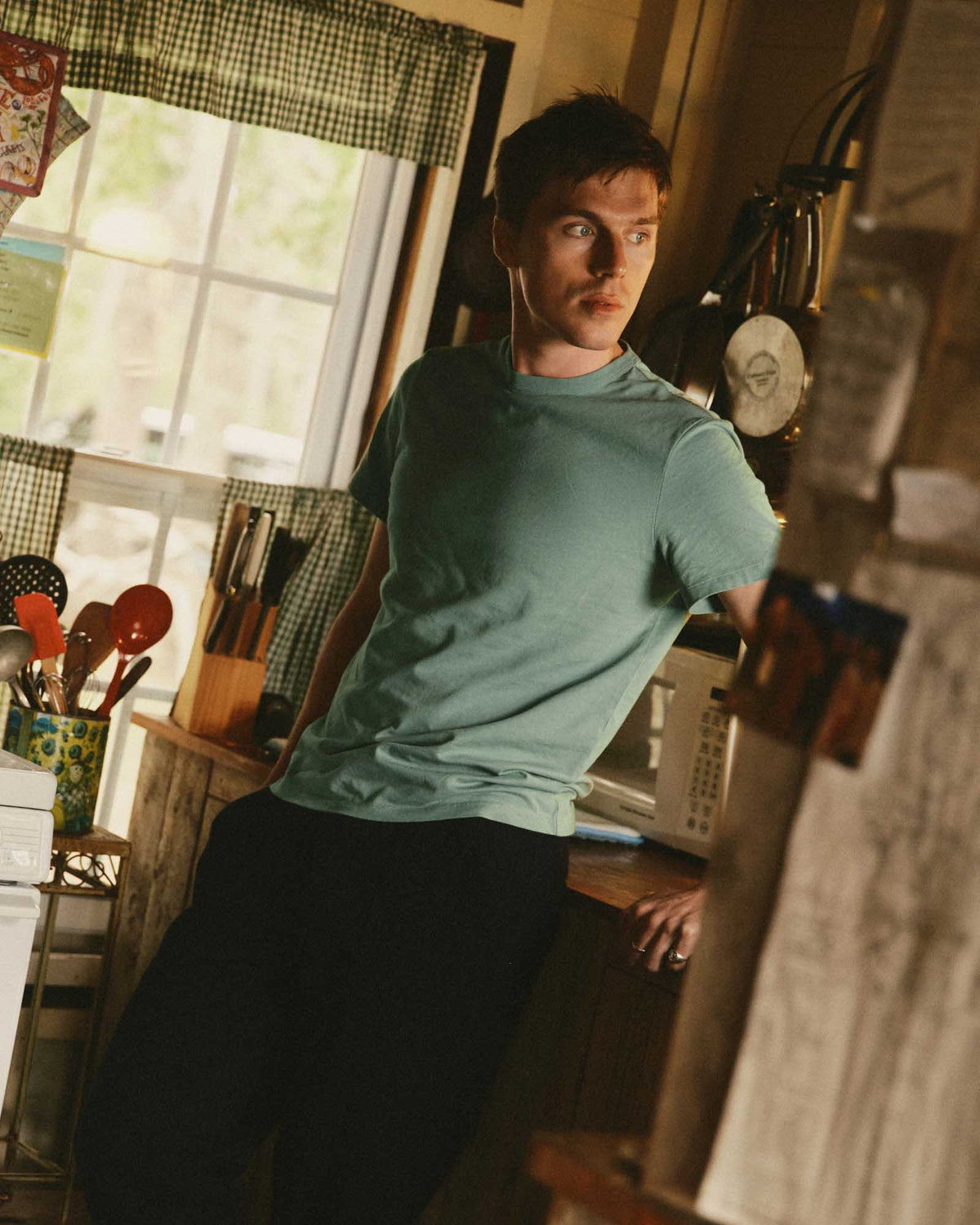 Taylor Stitch Regenerative Cotton Tee in Faded Pine